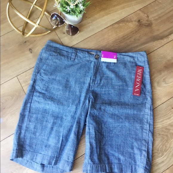 Merona Pants - 💙 Merona NWT sz 6 denim chambray Bermuda shorts